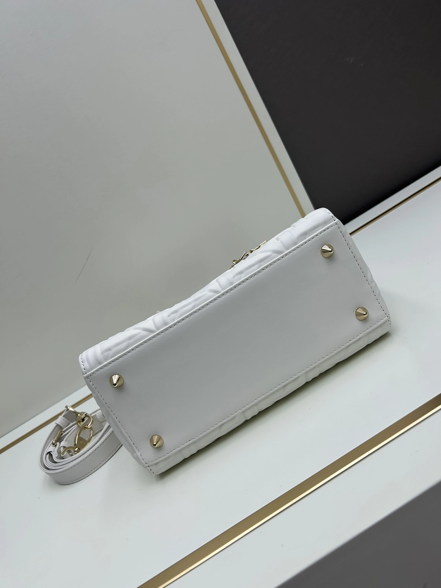 NewStyle 9224 Christian Dior AAA Quality Handbags For Women - Image 5