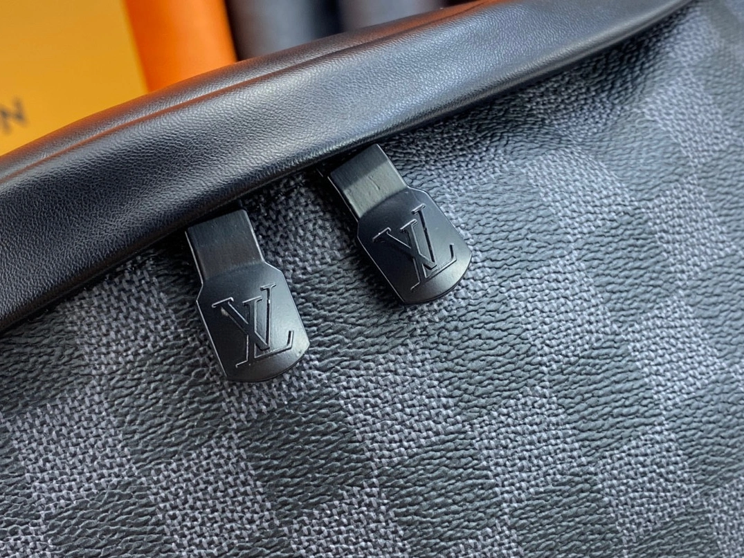 Popular 7079 Louis Vuitton LV AAA Quality Belt Bags For Unisex - Image 5