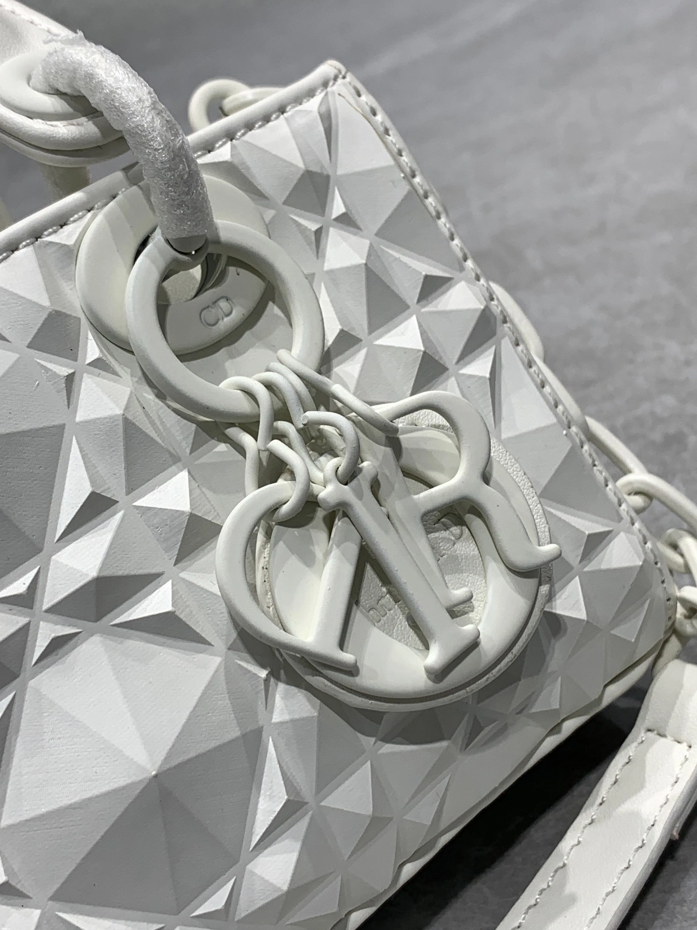 Popular 865 Christian Dior AAA Quality Handbags For Women - Image 3