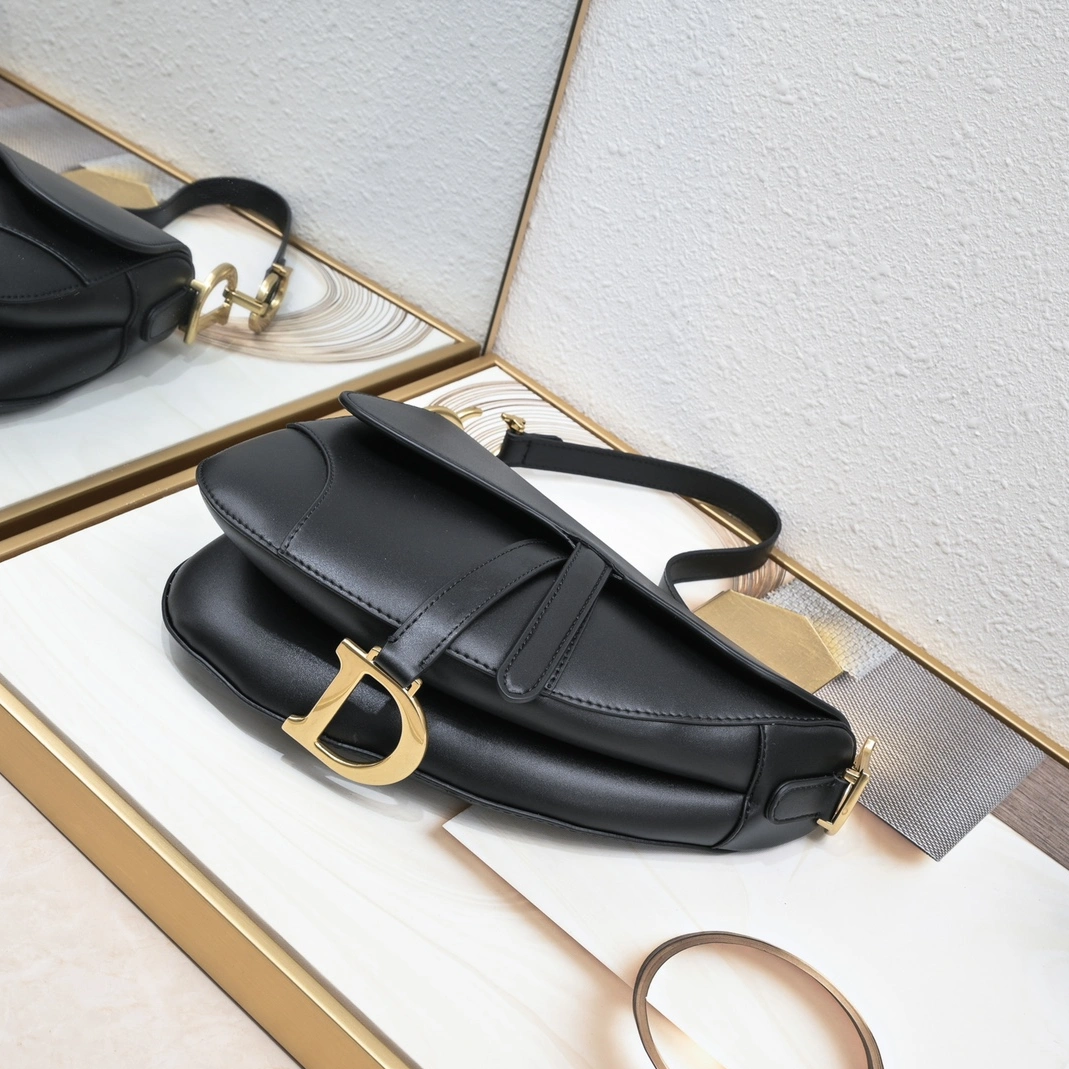 Practical 2329 Christian Dior AAA Quality Messenger Bags For Women - Image 8