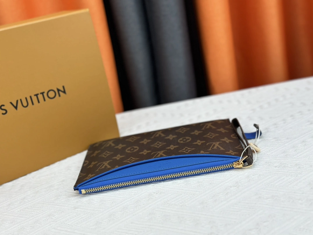 Practical 5211 Louis Vuitton LV Wallets - Image 5