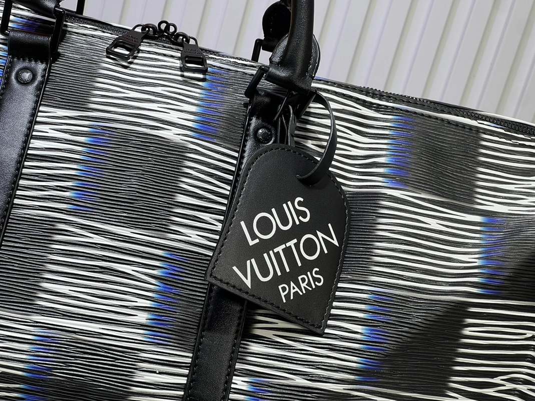 Practical 5311 Louis Vuitton Travel Bags - Image 6