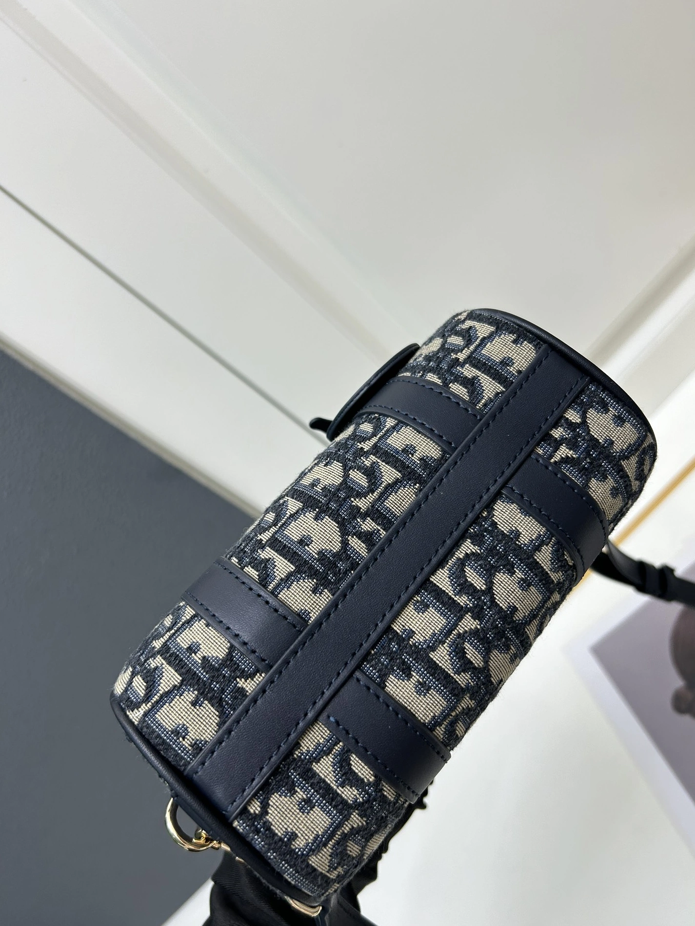 Practical 6809 Christian Dior AAA Quality Handbags For Women - Image 6