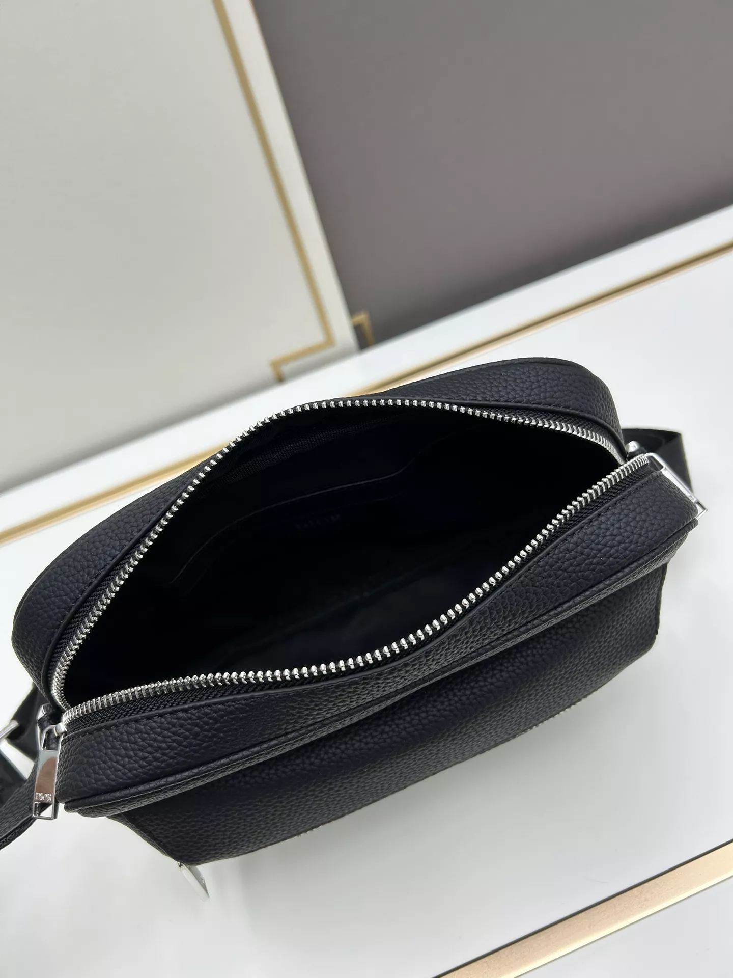 Practical 8227 Christian Dior AAA Man Messenger Bags - Image 7