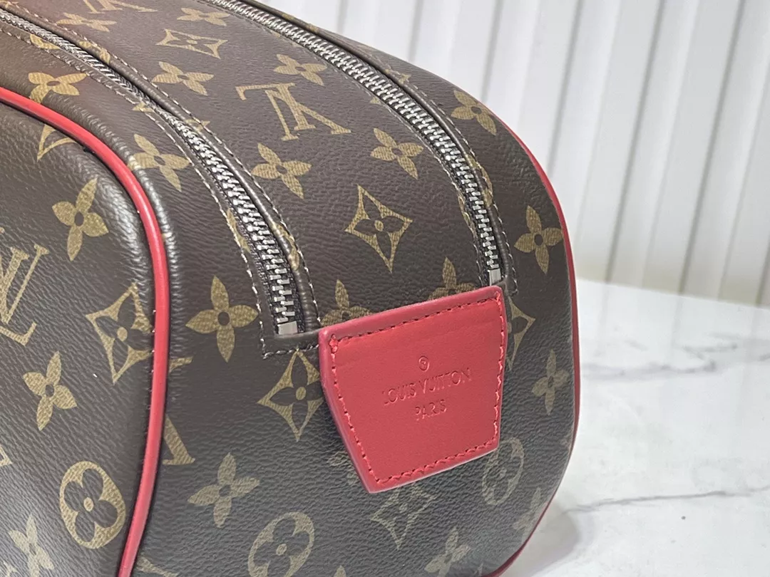 Refined 2778 Louis Vuitton AAA Quality Handbags For Women - Image 4