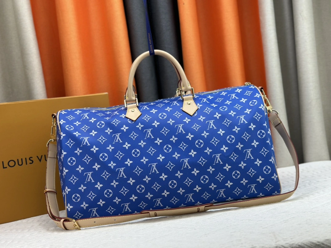 Refined 3871 Louis Vuitton Travel Bags - Image 4