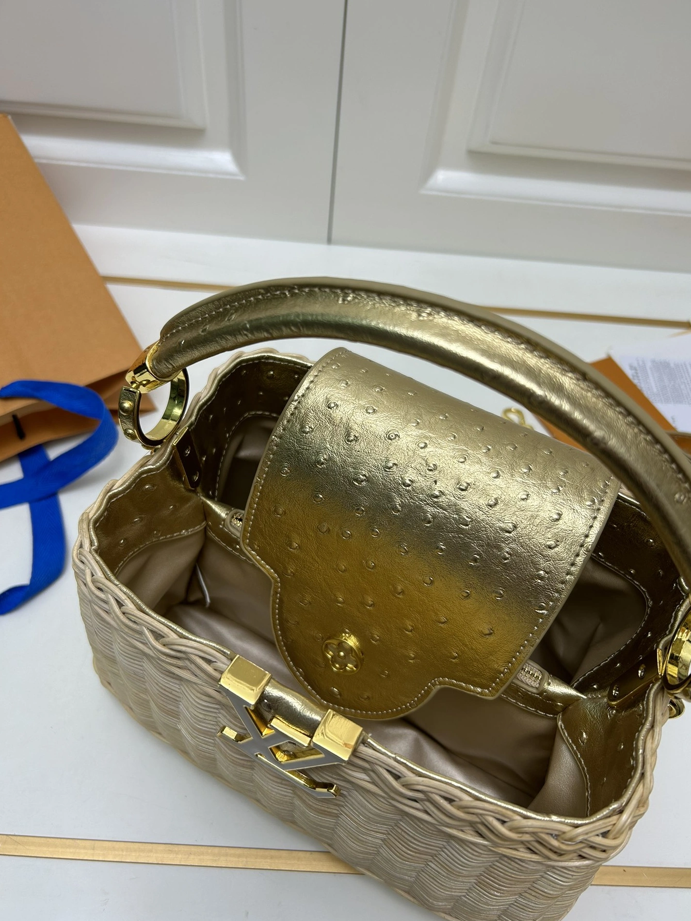 Refined 6866 Louis Vuitton AAA Quality Handbags For Women - Image 7