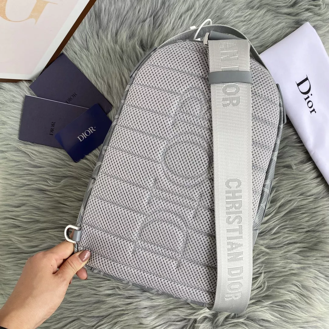 Refined 9819 Christian Dior AAA Man Messenger Bags - Image 6