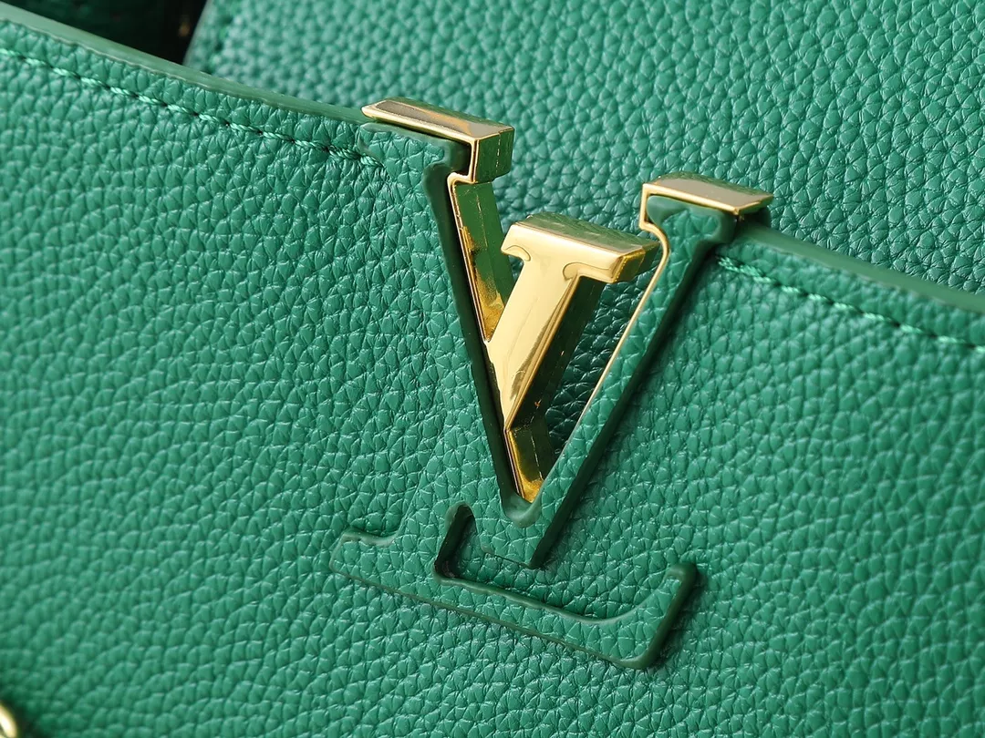 Reliable 2130 Louis Vuitton AAA Quality Messenger Bags For Women - Image 5