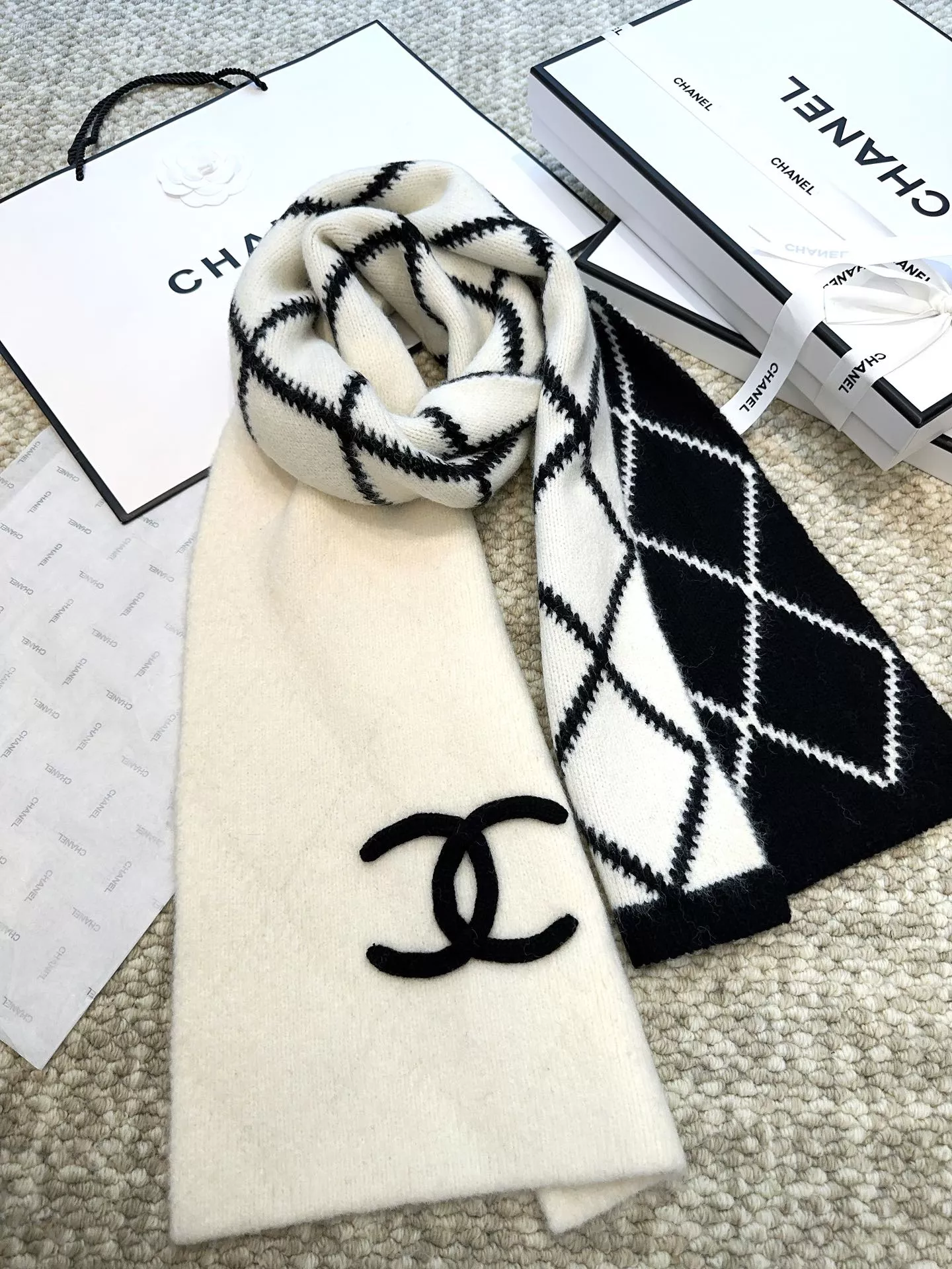 Reliable 2848 Chanel Scarves For Women - Image 4