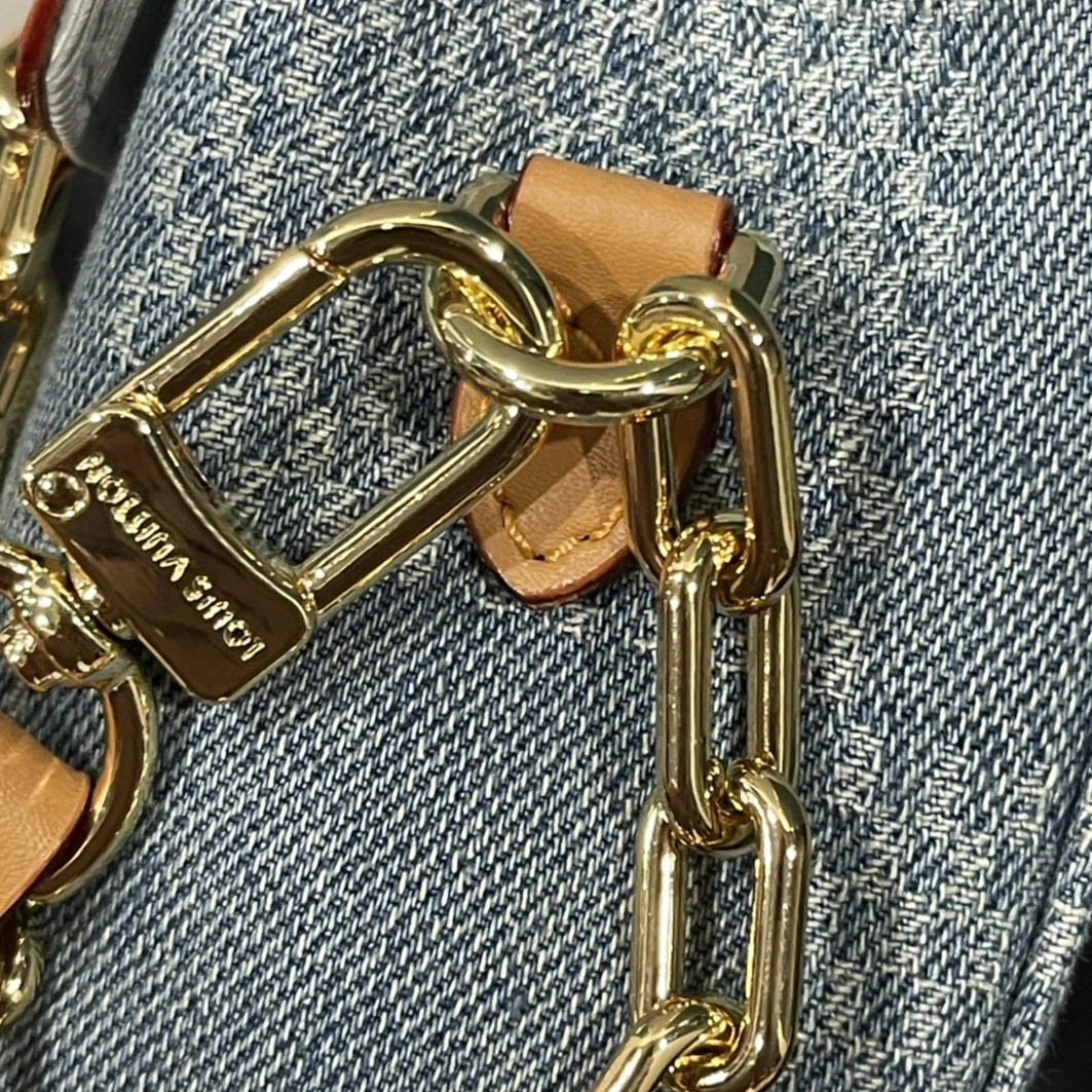 Reliable 6428 Louis Vuitton AAA Quality Messenger Bags For Women - Image 7