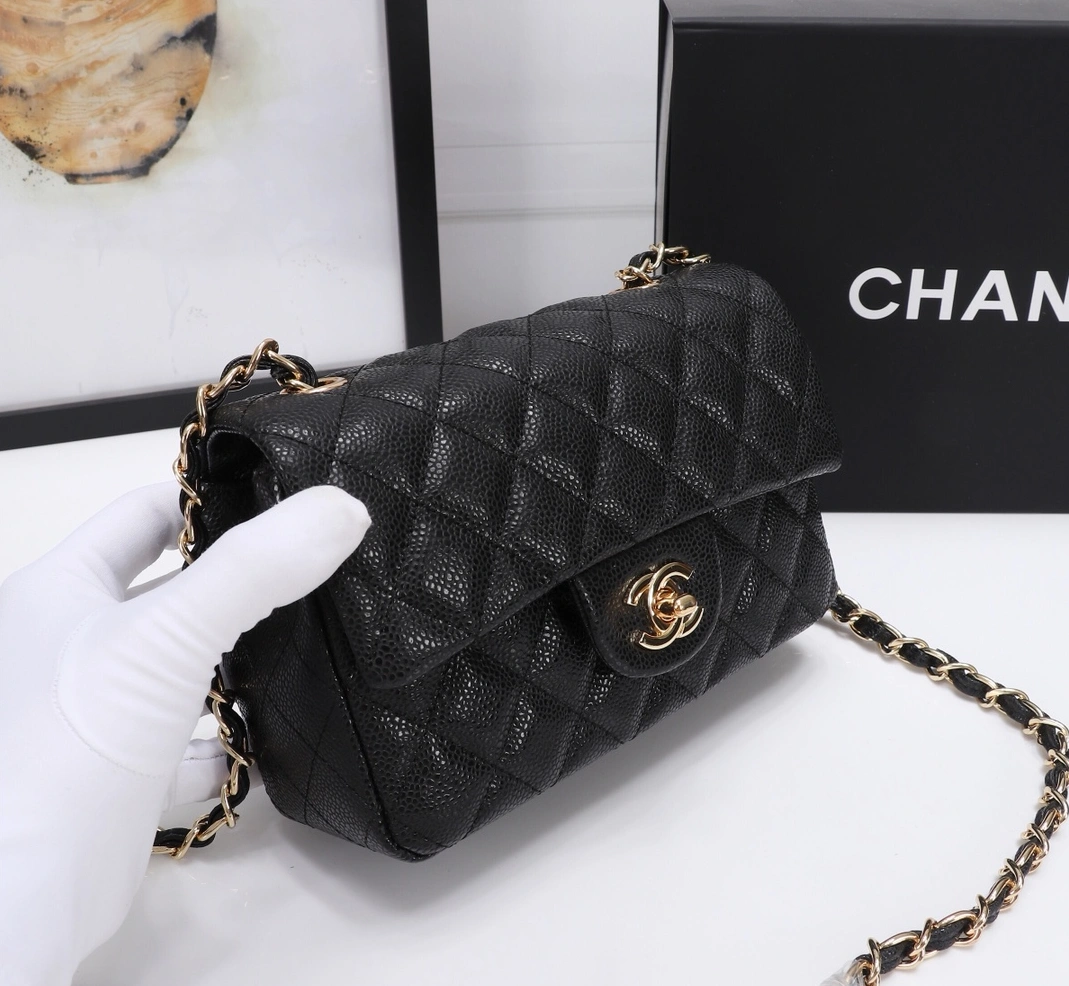 Reliable 8681 Chanel AAA Quality Messenger Bags For Women