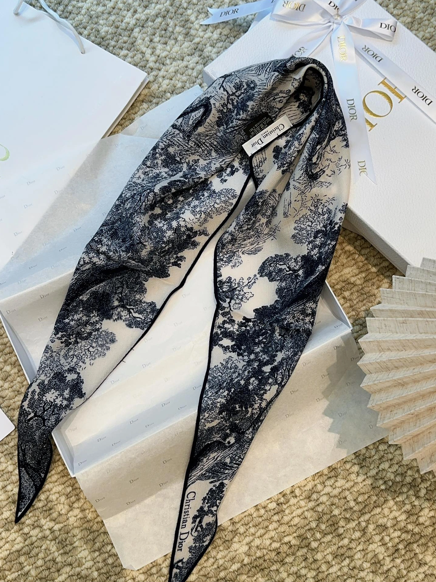 Reliable 9588 Christian Dior Silk Scarf - Image 4