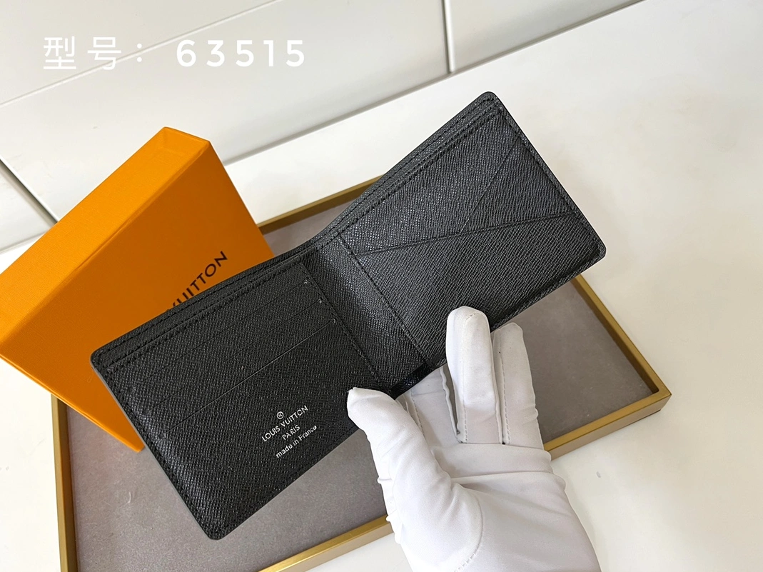 Resilient 5565 Louis Vuitton LV Wallets - Image 4