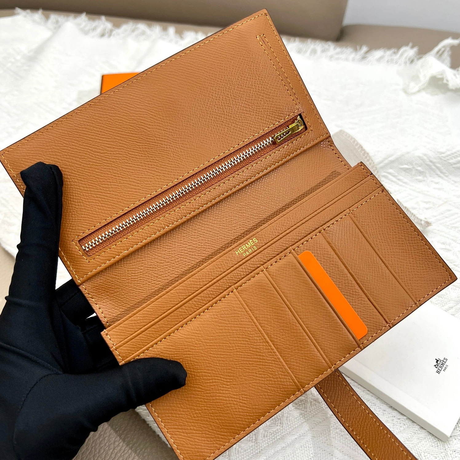 Sleek 8861 Hermes AAA Quality Wallets - Image 6