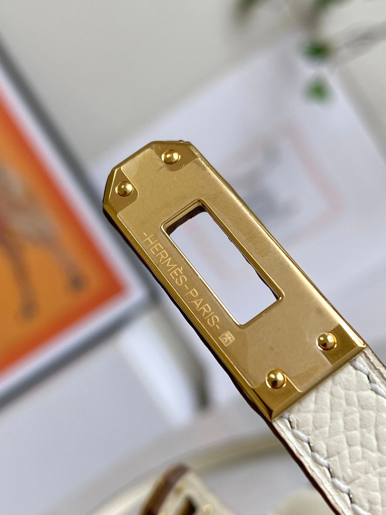 Sleek 9299 Hermes AAA Quality Messenger Bags For Women - Image 5