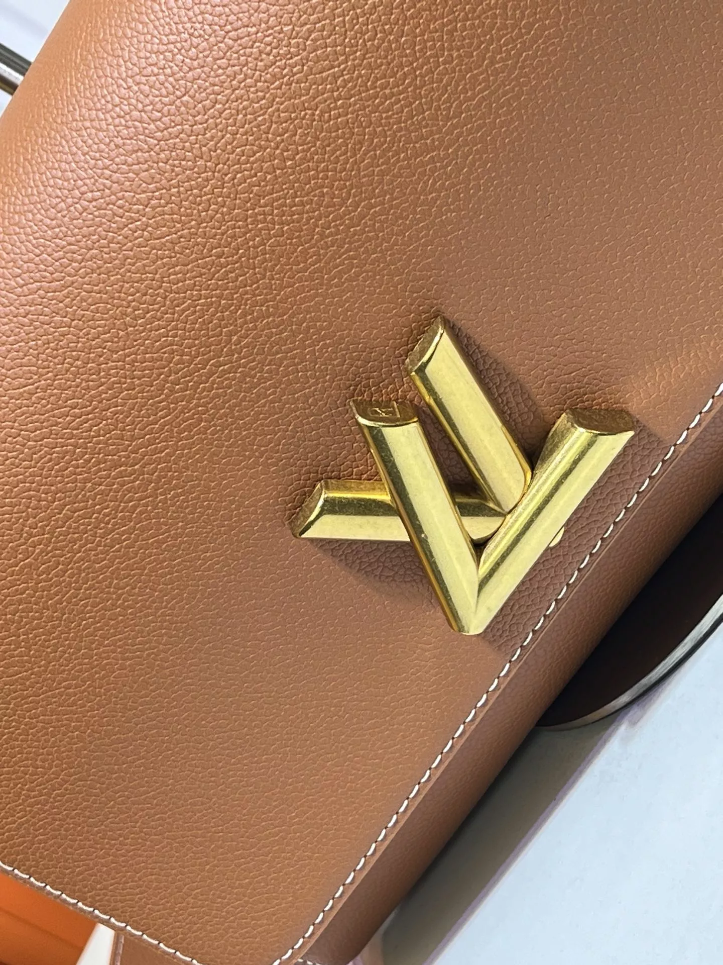 SmartChoice 1732 Louis Vuitton AAA Quality Messenger Bags For Women - Image 4