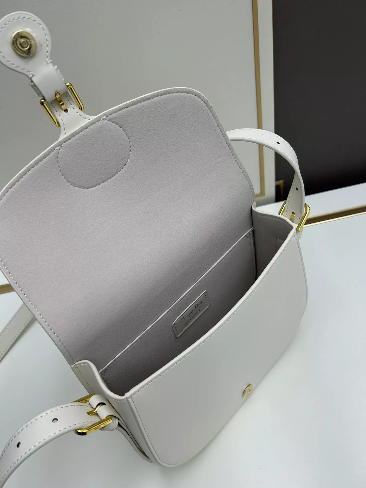 SmartChoice 4212 Christian Dior AAA Quality Messenger Bags For Women - Image 7