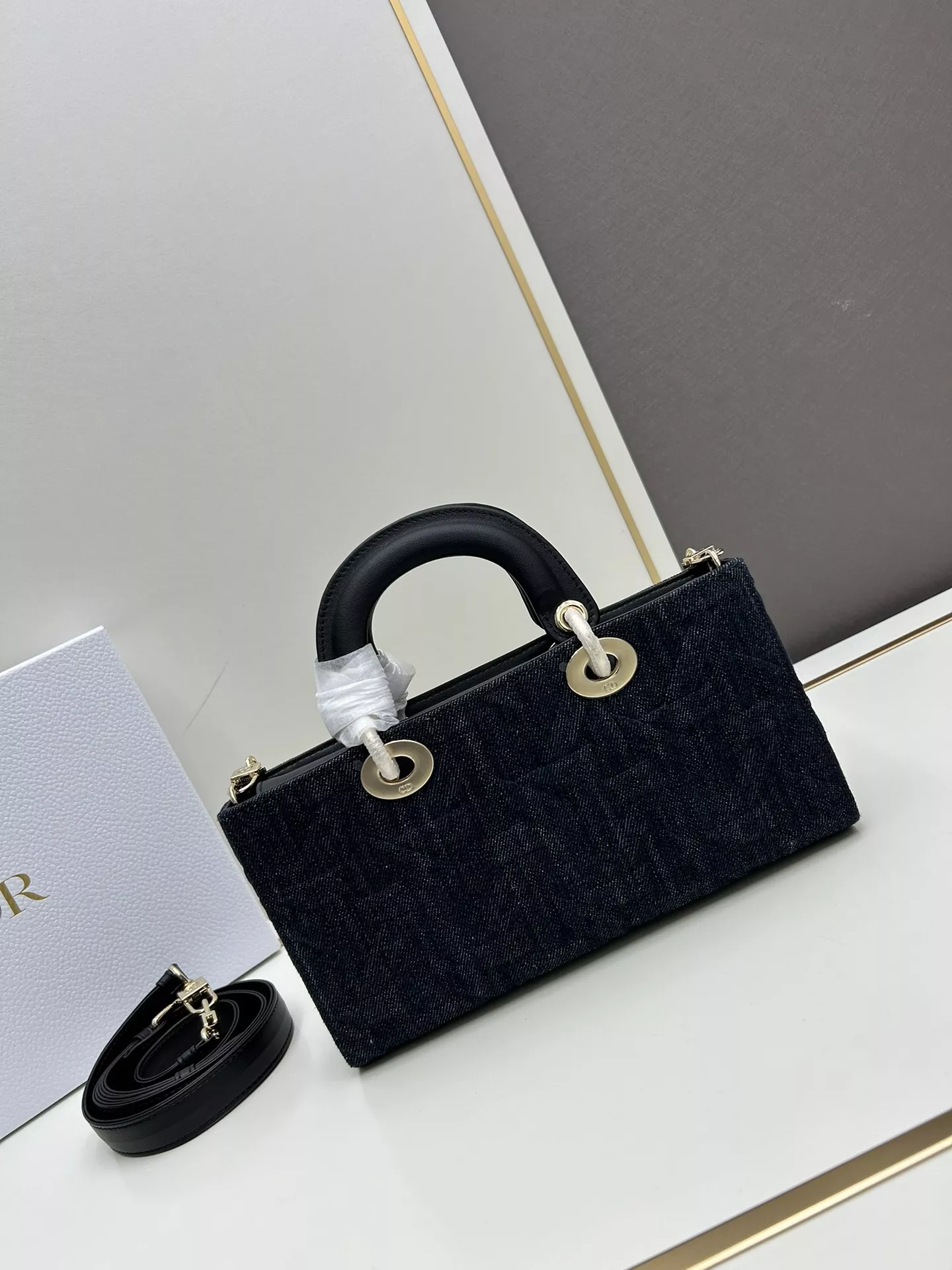 Soft 9754 Christian Dior AAA Quality Handbags For Women - Image 3