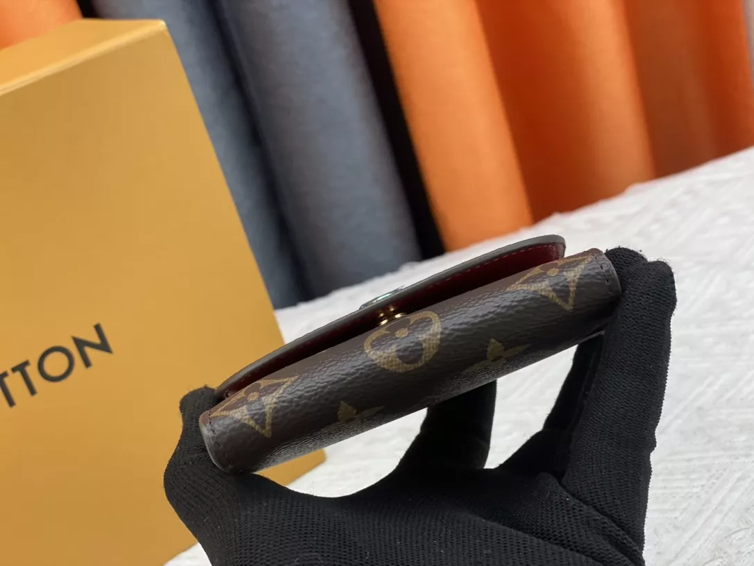 SportInspired 8227 Louis Vuitton LV Card Case - Image 4