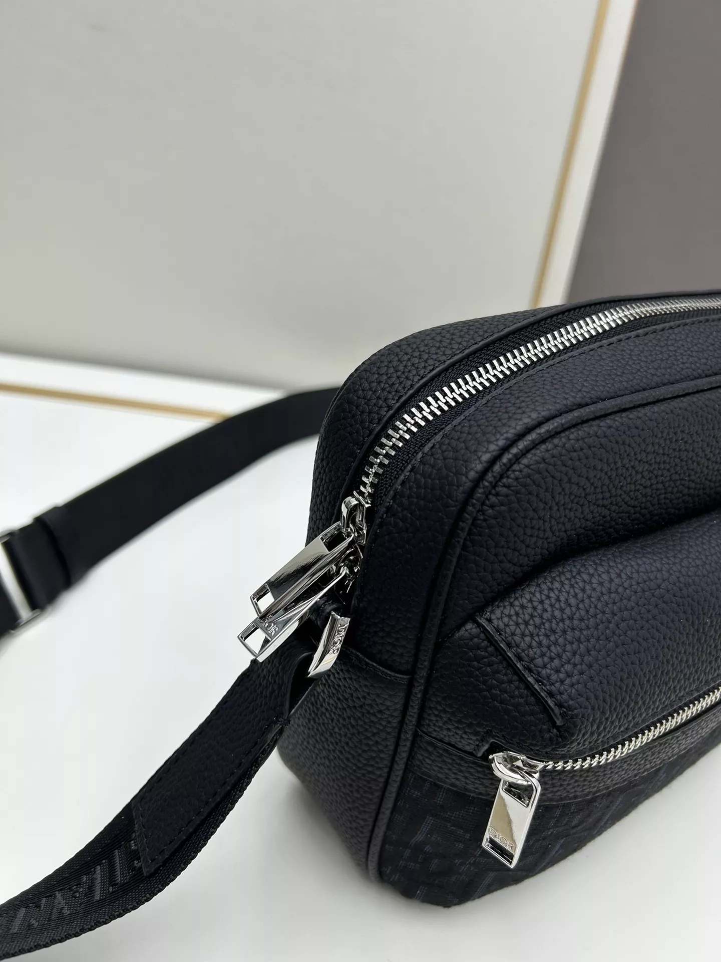 StreetReady 3478 Christian Dior AAA Man Messenger Bags - Image 6