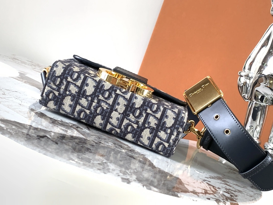 StreetReady 8265 Christian Dior AAA Quality Messenger Bags For Women - Image 4