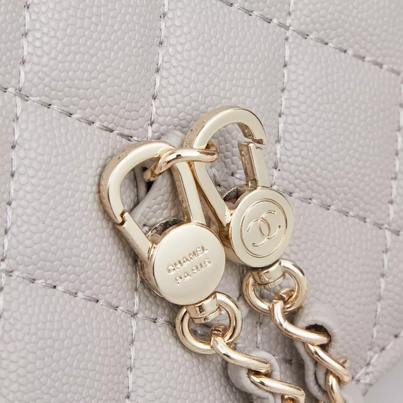 Stylish 4810 Chanel AAA Quality Messenger Bags For Women - Image 4