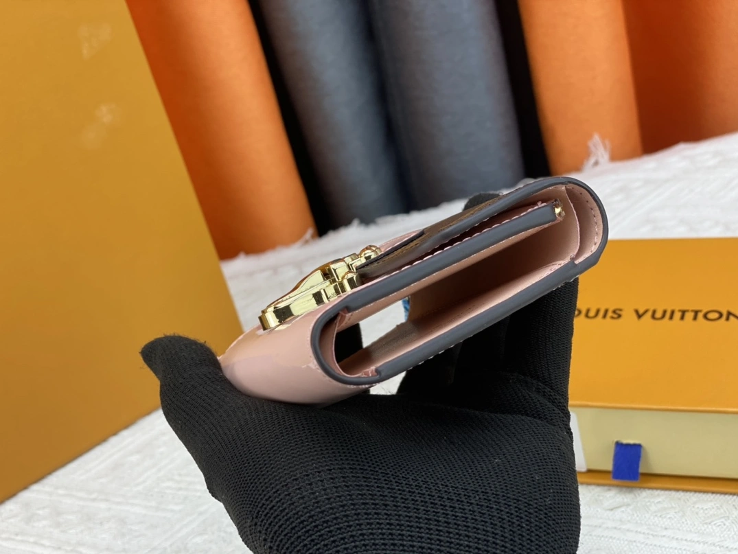 Stylish 5640 Louis Vuitton AAA Quality Wallets For Women - Image 5