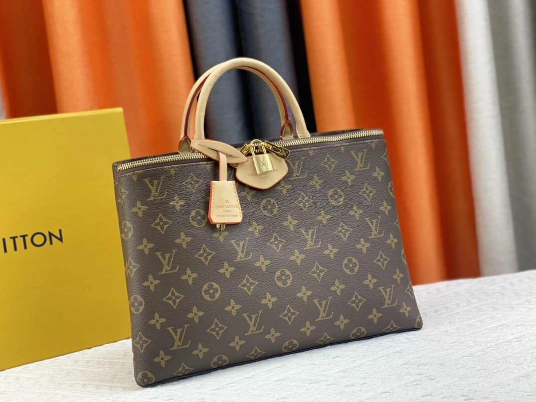 Stylish 6042 Louis Vuitton AAA Quality Handbags For Women