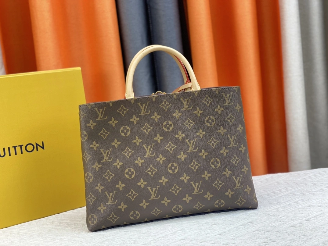 Stylish 6042 Louis Vuitton AAA Quality Handbags For Women - Image 4