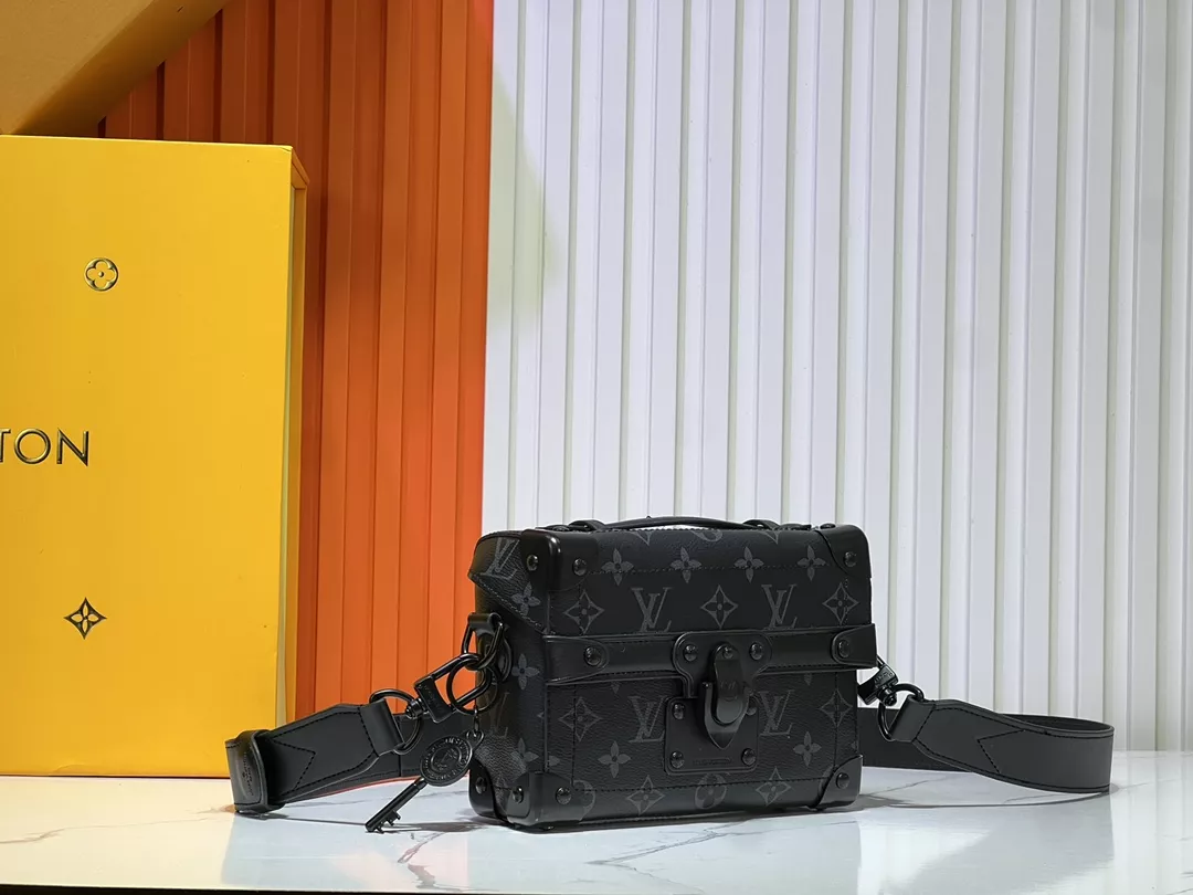 Timeless 1094 Louis Vuitton AAA Quality Messenger Bags For Women