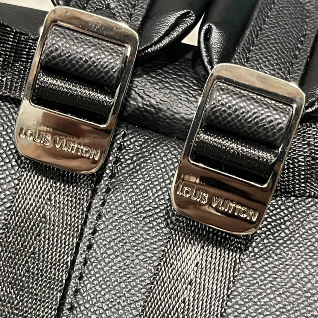 Timeless 7079 Louis Vuitton AAA Quality Backpacks For Unisex - Image 7