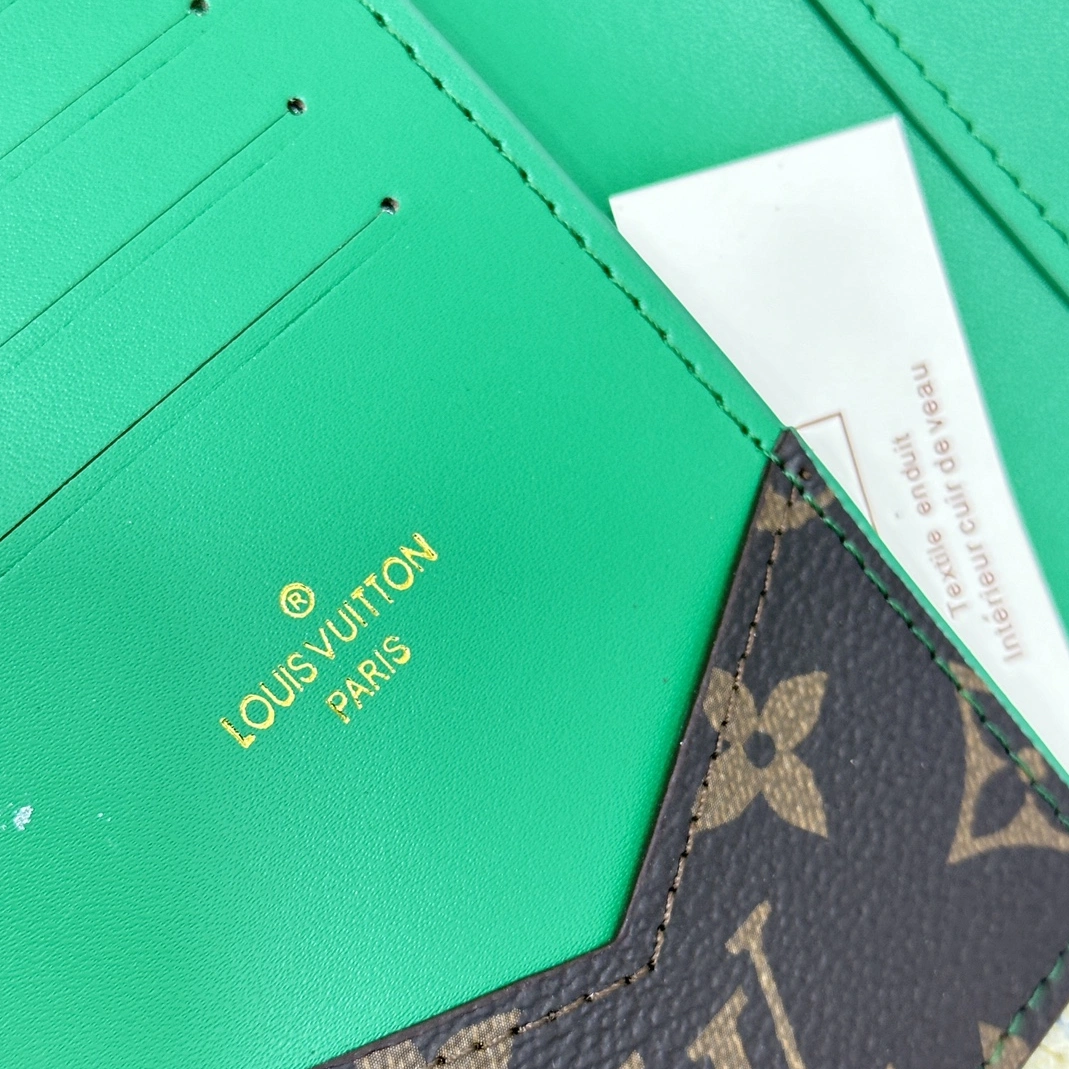 Timeless 7090 Louis Vuitton LV Card Case For Unisex - Image 4