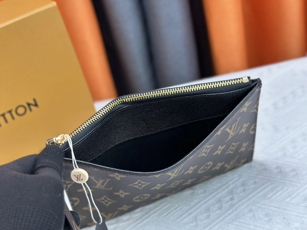 Timeless 8064 Louis Vuitton LV Wallets - Image 6