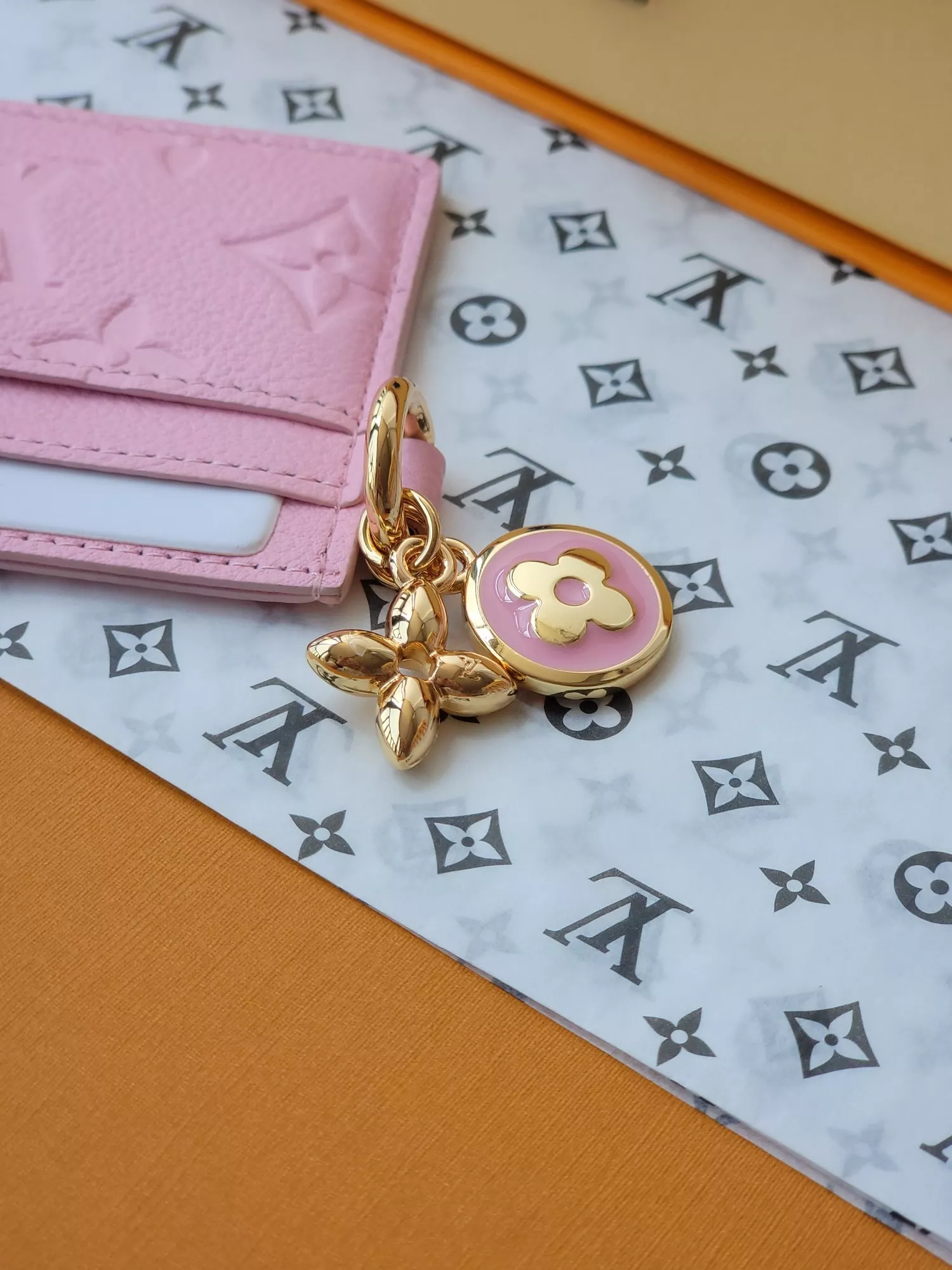 TopPick 5257 Louis Vuitton AAA Quality Card Case - Image 5