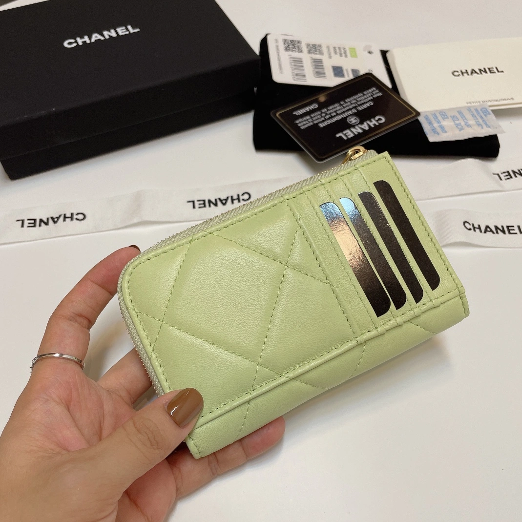 Trendsetting 8537 Chanel Card Case - Image 3