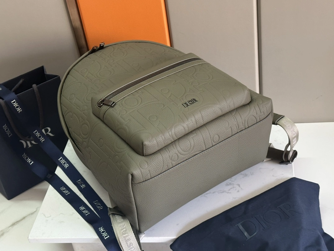 Trendsetting 882 Christian Dior AAA Man Backpacks - Image 3