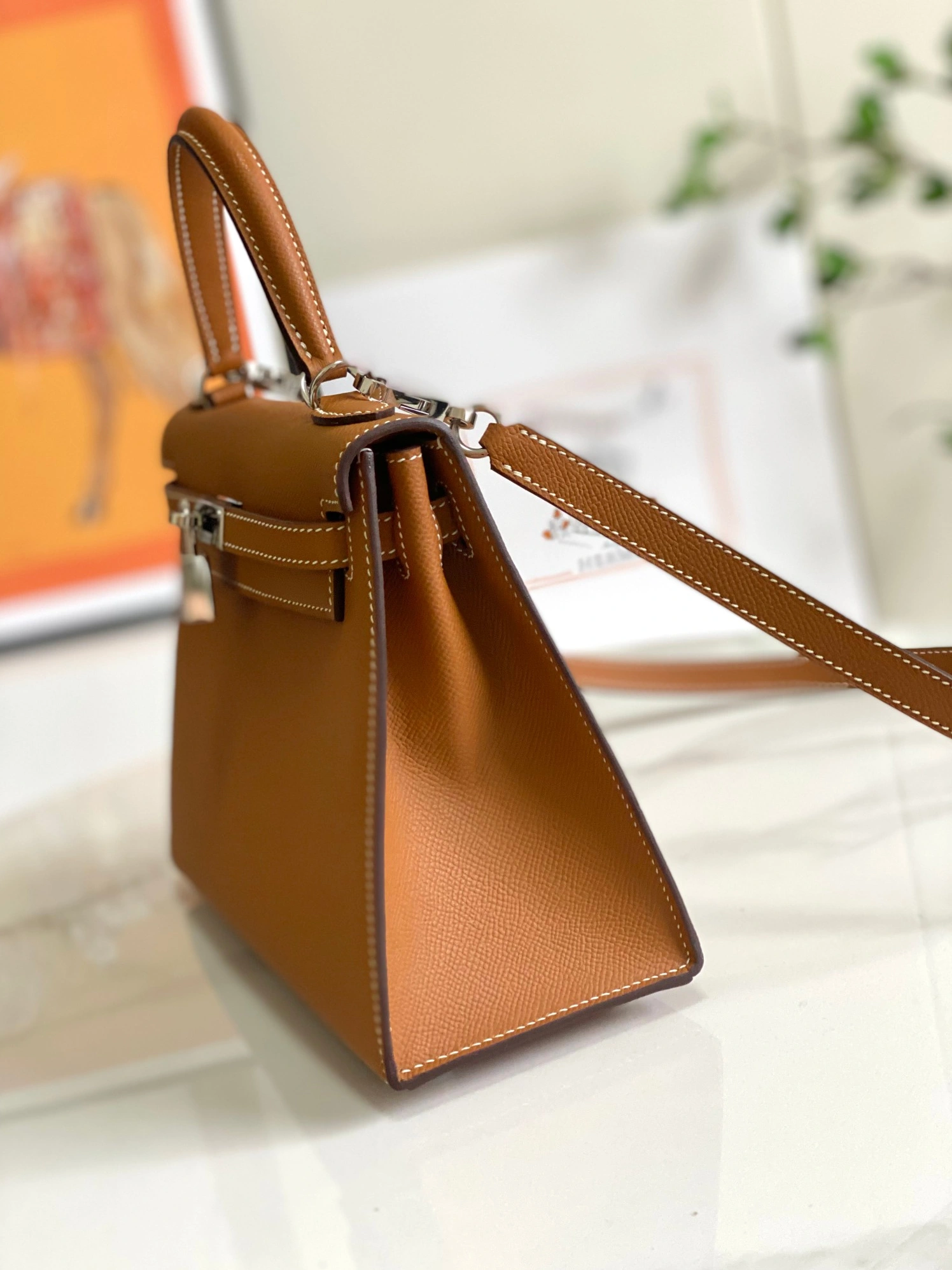 Unique 3834 Hermes AAA Quality Handbags For Women - Image 3