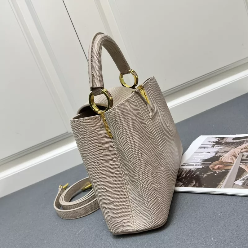 UrbanStyle 2379 Louis Vuitton AAA Quality Handbags For Women - Image 4