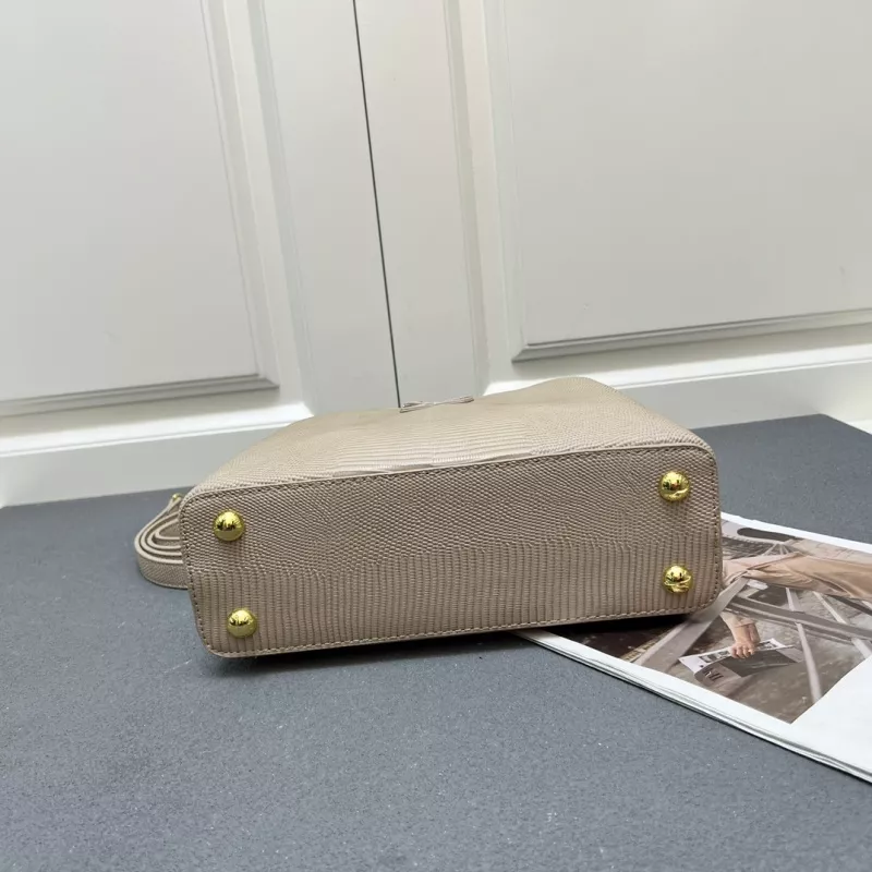 UrbanStyle 2379 Louis Vuitton AAA Quality Handbags For Women - Image 6