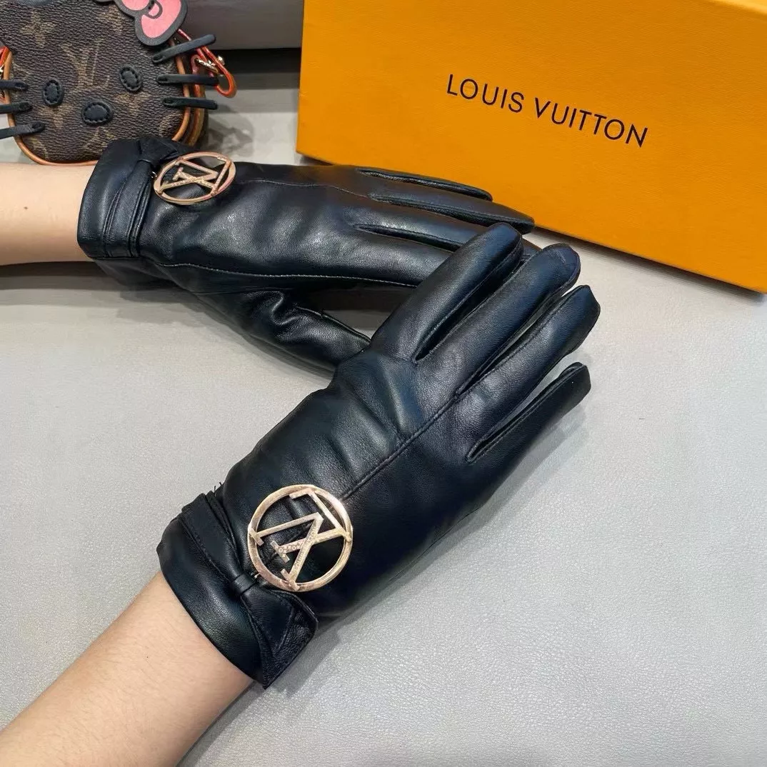 UrbanStyle 6697 Louis Vuitton LV Gloves For Women - Image 3