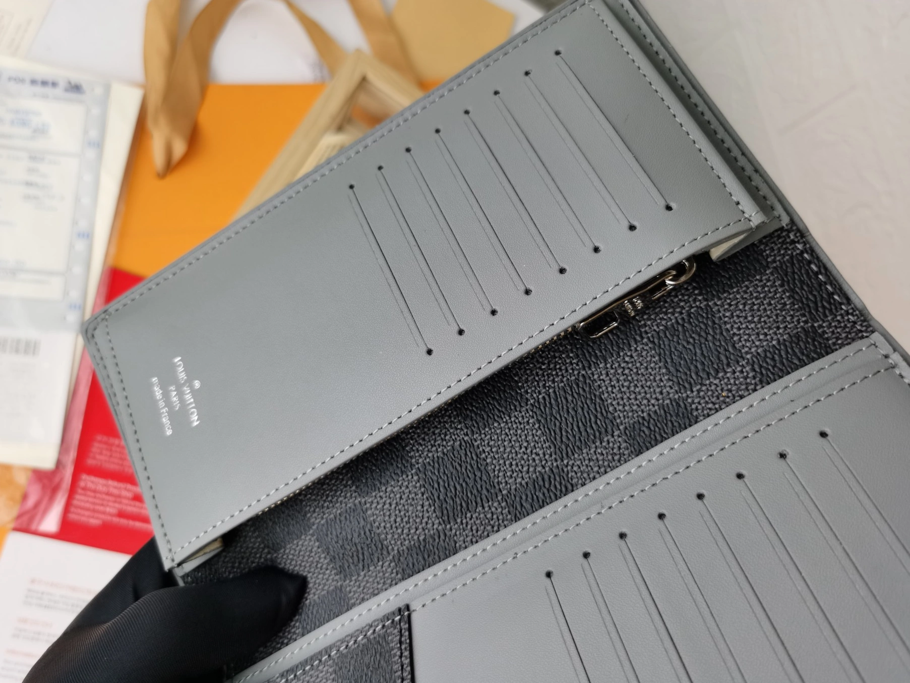 Versatile 4132 Louis Vuitton LV Card Case For Unisex - Image 6