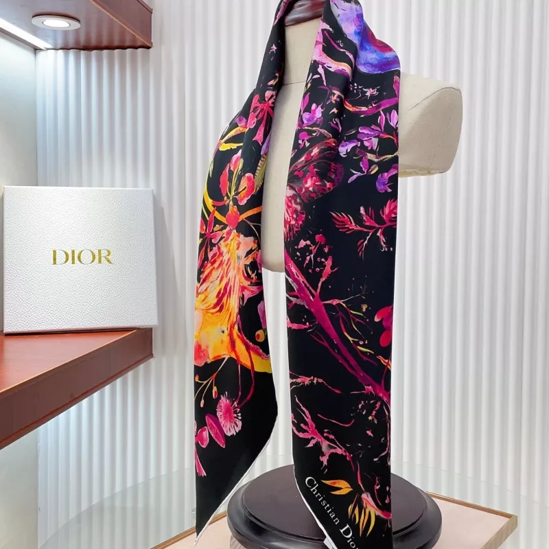Versatile 709 Christian Dior Silk Squares - Image 5