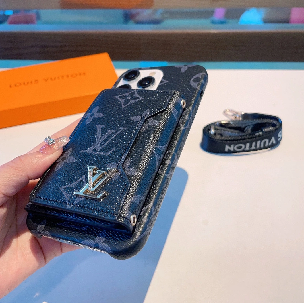 Versatile 7818 Louis Vuitton LV iPhone Case - Image 4