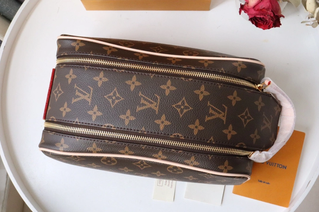 Vibrant 7387 Louis Vuitton AAA Quality Handbags For Women - Image 3