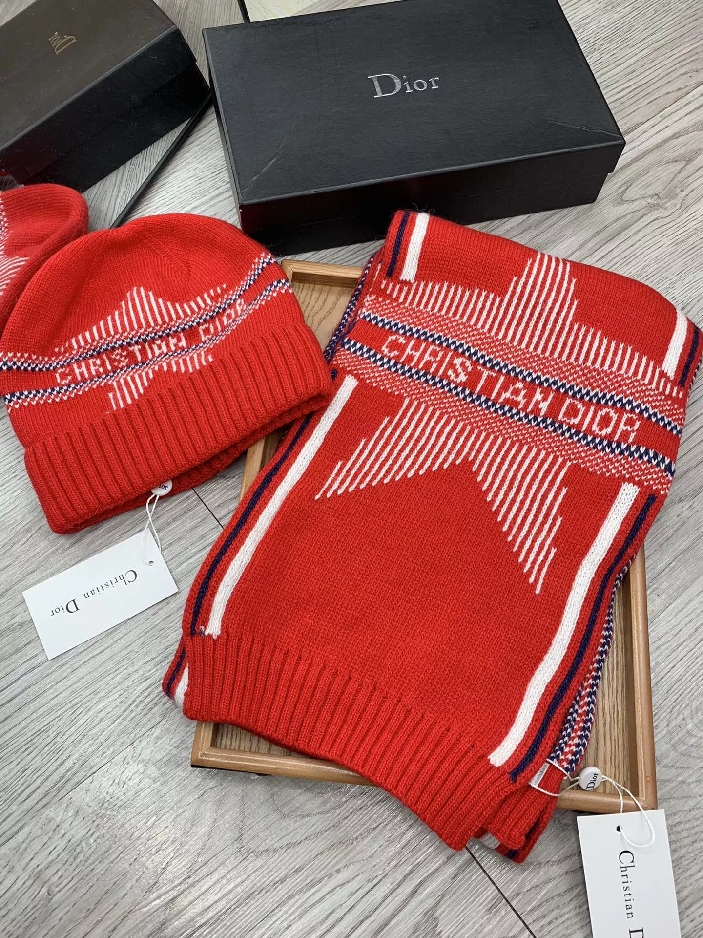 WellDesigned 5282 Christian Dior Hat and Scarf Set