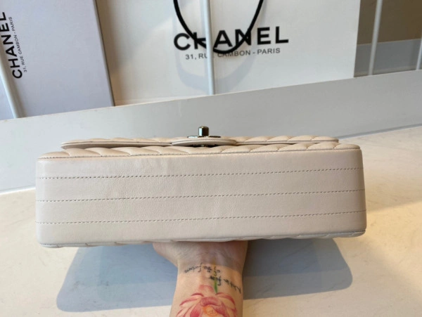 Trendy CHANEL FLAP BAG LAMBSKIN 627 - Image 7