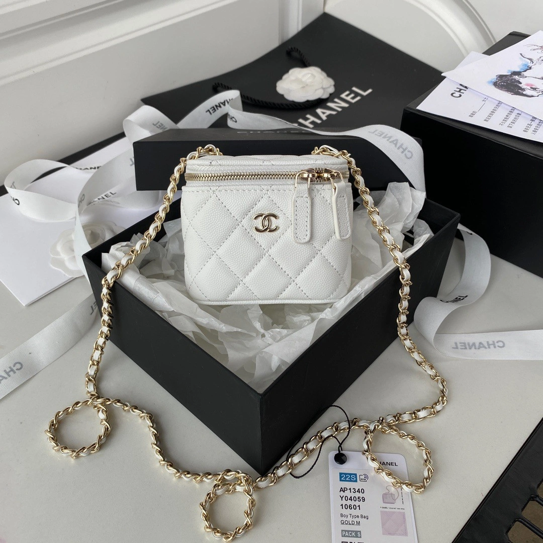 Affordable CHANEL SMALL VANITY WITH CHAIN 1232 - Image 3