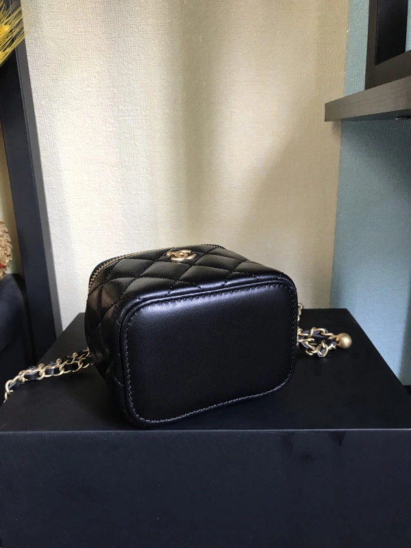 SportInspired CHANEL SMALL VANITY WITH CHAIN 1249 - Image 4