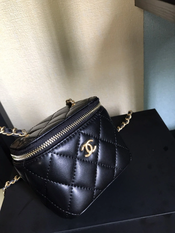 SportInspired CHANEL SMALL VANITY WITH CHAIN 1249 - Image 6
